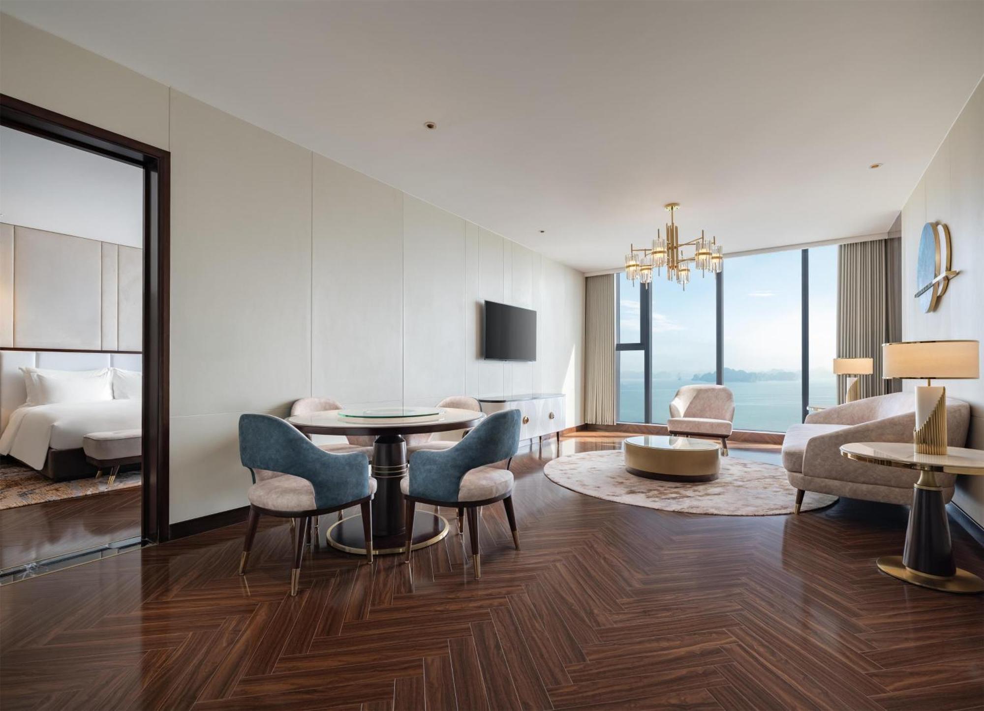 Radisson Blu Ha Long Bay Hotel Exterior photo
